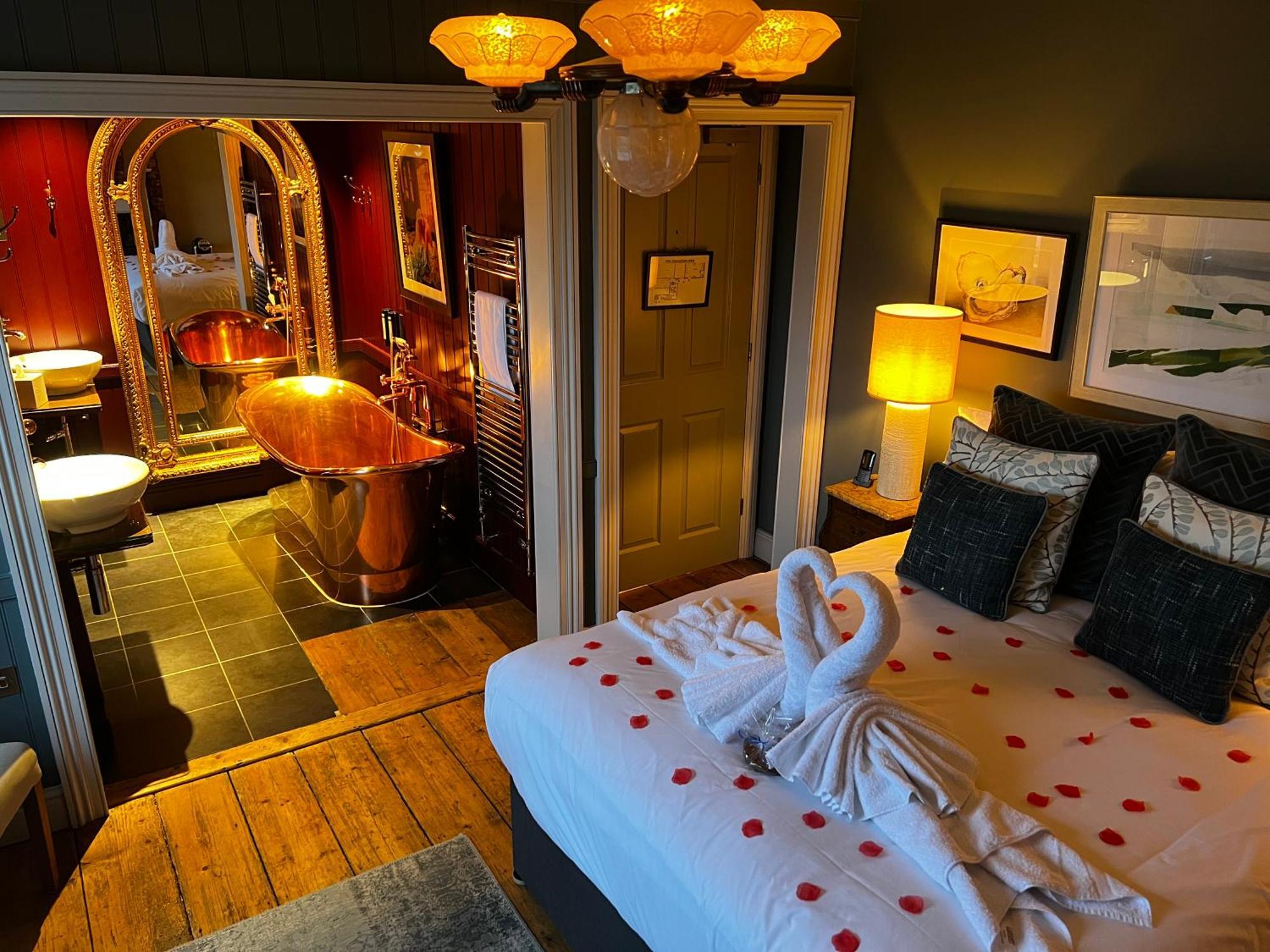 The Marquis Of Granby Hotel Alkham Екстериор снимка