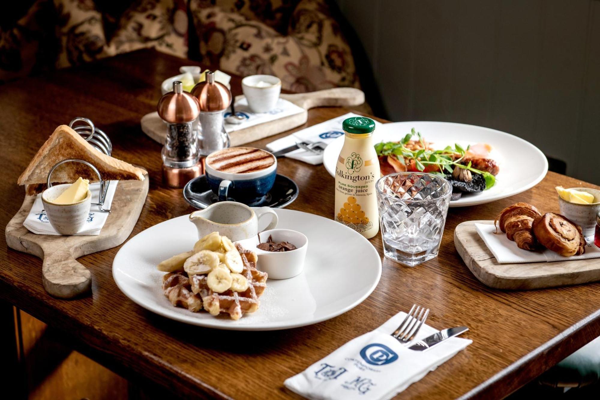 The Marquis Of Granby Hotel Alkham Екстериор снимка