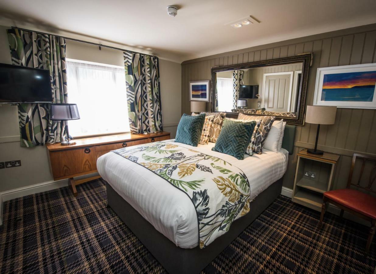 The Marquis Of Granby Hotel Alkham Екстериор снимка